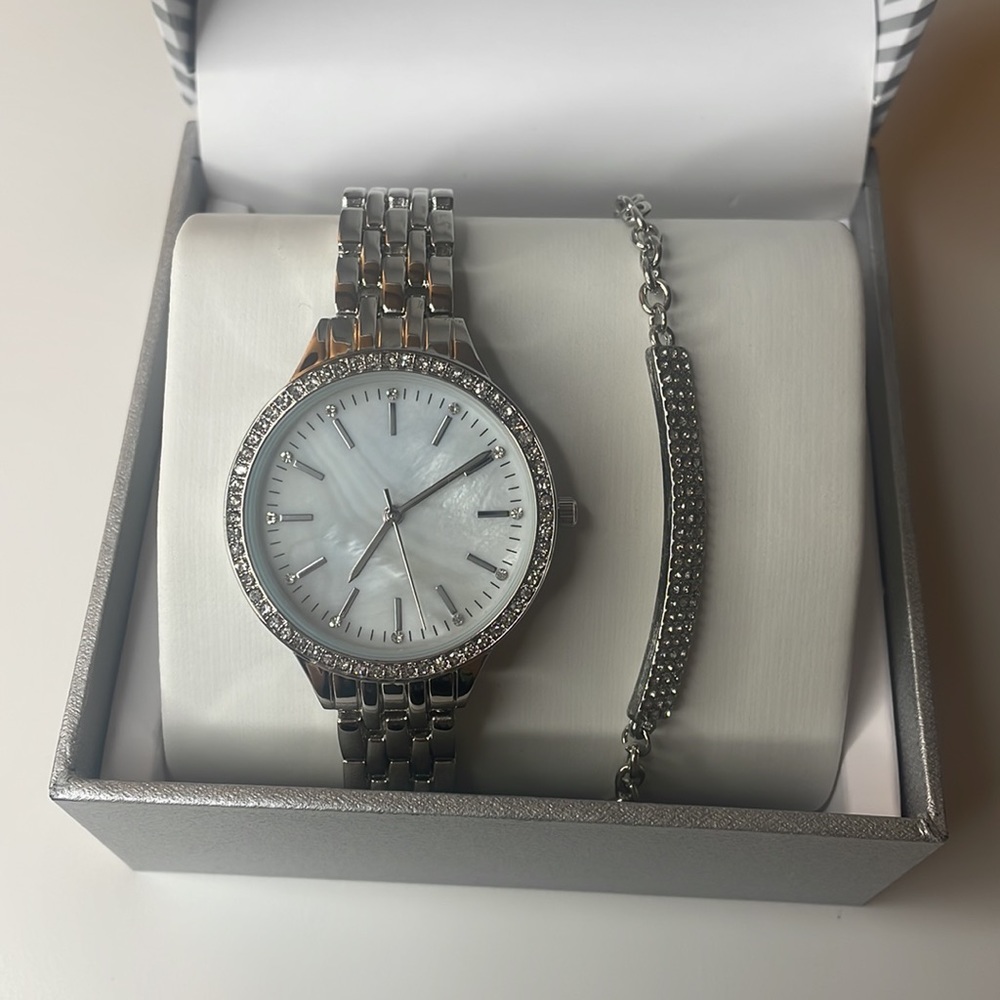 International Concepts Watch and Bracelet Set - Silver Tone with Crystals - Picture 2 of 7